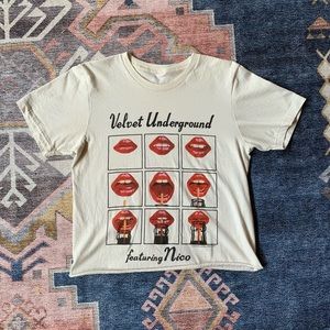 Velvet Underground graphic tee